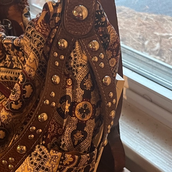 Kathy Van Zeeland beautiful paisley purse. - Picture 3 of 6